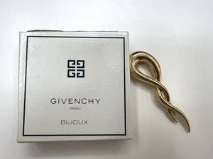 GIVENCHY/ジバンシイ ゴールドカラー ブローチ 箱付き