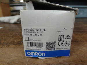 たぶん 未使用 omron オムロン　E3S-AT11-L　アンプ内蔵光電センサ