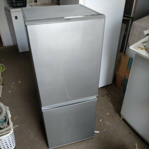 【店頭渡し推奨】AQUA　アクア　ノンフロン冷凍冷蔵庫 2ドア 冷凍冷蔵庫　2020年製　126L AQR-13J 中古　現状渡し