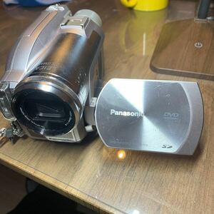 パナソニック VDR-D300 DVD SD ビデオカメラ. (X 47)