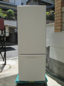 パナソニック　2022年製　冷凍冷蔵庫　NR-B17FW-W形