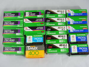 FUJIFILM　期限切れ未使用　PRO400 120 5本　220 3本 REALA ACE 120 3本　220 2本　PROVIA 100F 120 3本　135-36 2本　400F 1本　Tmax1本