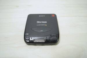 SONY ソニー Discman ディスクマン D-33 CD コンパクトプレイヤー 本体のみ　ジャンク/検索用 レトロ【04129】