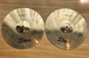 A Zildjian New Beat ハイハット 14インチ ペア ブリリアントフィニッシュ(ニュービート)