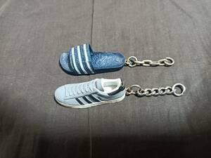 adidas アディダス スニーカー サンダル キーホルダー