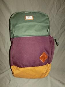 USA購入 アメカジ バンズ【VANS】小型パソコン収納可 シンプルなデザインバックパック【BACKPACK】