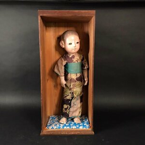 ER1207-5-3 市松人形 日本人形 男の子 年代物 木箱付き 和骨董 骨董 レトロ 着物姿 現状品 作者未確認 H66cm 140サイズ