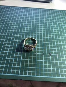 シルバ（SILVER）オパールの指輪