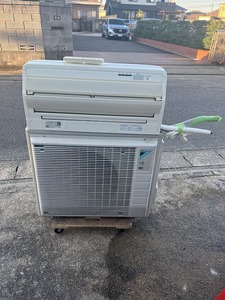 DAIKIN ダイキン ルームエアコン エアコン AN56TAPK 5.6kw AR56TAPK うるるとさらら 単相200v 2016年製 動作OK USED 中古