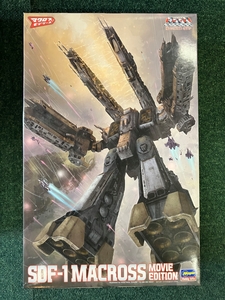 SDF-1マクロス艦強攻型”劇場版”　1/4000　ハセガワ　プラモデル