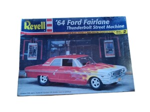 未組立品 シュリンク未開封 Revell レベル 1/25 