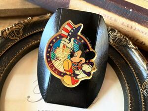 Disney ヴィンテージ ディズニー ミッキー ピンバッジ 2001年 世界の旅 コレクション USA グッズ レトロ mickey pins goods vintage C