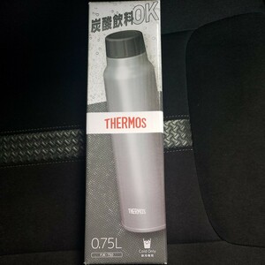 送料込！サーモス 真空断熱 THERMOS 　水筒　炭酸　0.75　シルバー