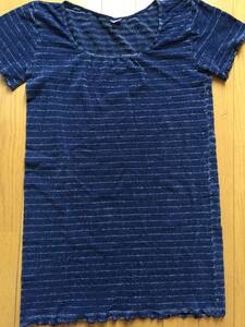 未使用　ドルチェドンナ　イタリア製　Tシャツ　ラメ入り　インナー　MーL　半袖　ボーダー　ストライプ　　紺　ネイビー　トレイン