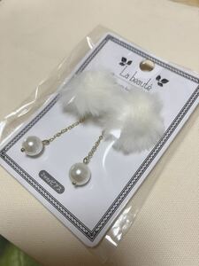 2wayフェイクファーパールピアス　ふわふわ