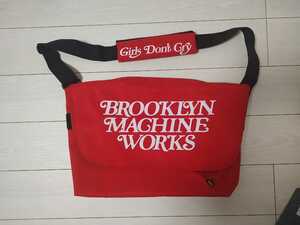 HUMAN MADE × VERDY MESSENGER BAG メッセンジャーバッグ RED BROOKLYN MACHINE WORKS Girls Don’t Cry ヒューマンメイド