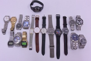 【1円スタート】 ジャンク時計おまとめ１８点 破損・不動・キズ・汚れ CASIO・SEIKO5・DIESEL・SKAGEN・Daniel Wellington他