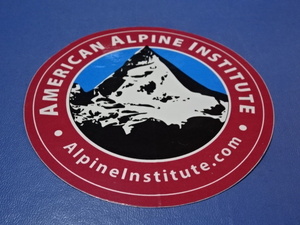 ▲ 激レア USA入手 アメリカ企業モノ ワシントン州 ロッククライミング ジム 【American Alpine Institute】 丸型ロゴステッカー ▲