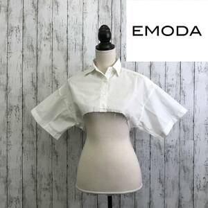 EMODA　エモダ　カットオフクロップドシャツ　Fサイズ　ホワイト　裾はカットオフ仕様でエッジの効いたデザインをプラス　S7-334　USED