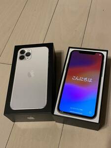 香港　iPhone11pro SIMフリー シャッター音なし　ダブルSIM 送料込み