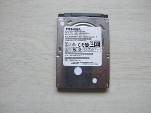 ☆TOSHIBA MQ01ABF050 7mm 2.5インチHDD 500GＢ（5177時間）☆a230