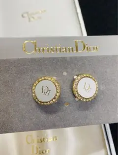 Christian Dior ゴールドピアス　未使用