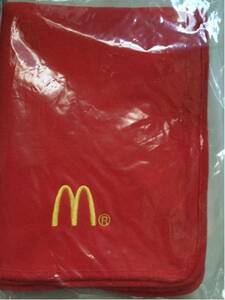 赤 フリースブランケット マック マクドナルド McDonald’s 新品　非売品　レッド　マクド　ノベルティグッズ　膝掛け　ブランケット　