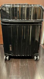 [トラベリスト] スーツケース フレーム トップオープン トラストップ 無料預入 76-20410 63L 62 cm 4.9kg　TSAロック3箇所付き　USED 