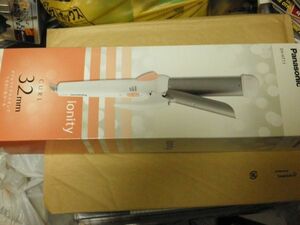 PANASONIC HAIR IRON FOR CARLS 32mm IONATY WHITE EH-HT11-W