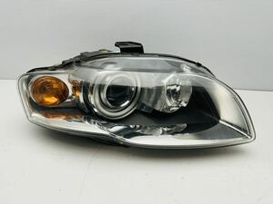 アウディ AUDI A4 8E 後期 純正 HID ヘッドライト ヘッドランプ 右 8E0941004AT (Q147)