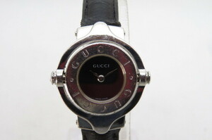 1円～【電池切れ】GUCCI グッチ ターンフェイス　バングルウォッチ レディース腕時計　文字盤ブラック　ブラックレザー　シルバー　4-7-15