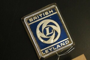 104508 ヴィンテージ 　「BRITISH LEYLAND　ブリティッシュ・レイランド」 メタル　バッジ　英国　バッチ アンティーク　ビンテージ　
