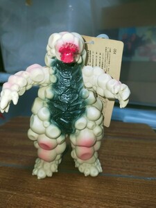 旧ウルトラ怪獣シリーズ　マグニア　タグ付き