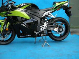 CBR1000RR-R CBR954RR CBR929RR CBR900RR　ステップスタンド　HRC CBR750RR CBR600RR CBR400RR CBR250RR CBR150R CBR125R RSC RS1000