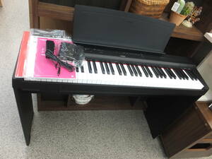 ★中古・直接引取限定★①ヤマハ YAMAHA 電子ピアノ 73鍵盤 P-121B 2018年製 スタンド付 動作確認済 愛知県 名古屋市