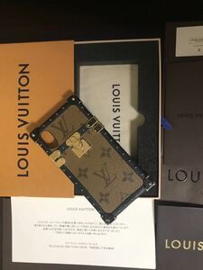 本物保証！ルイヴィトン LOUIS VUITTONアイ・トランクライトモノグラムiPhoneX&XS