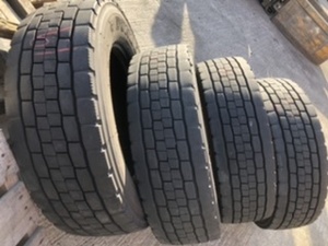 245/70R 19.5 ダンロップ SP680 年式2019　４本セット販売　残り溝9mm　暗所倉庫保管品　送料無料　但し北海道　沖縄　離島を除く