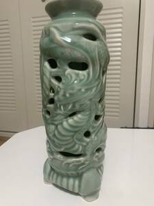 中国美術◆青磁 五爪龍図花瓶◆雙層鏤空◆希少珍品賞物・中国古美術