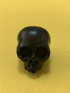 黒檀　一玉　特大　どくろ ドクロ　頭蓋骨 skull スカル 根付 netsuke 提げ物 提物　骸骨　野晒し 髑髏　数珠