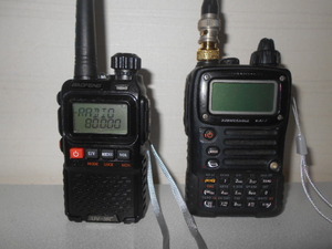 ＶＸ－7●50/144/430MHｚ帯　他に●VHF/UHF帯/トランシーバー　１台　おまけ品！2台共ジャンク品