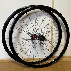 QUANTA MTB29ER 700Cグラベル6ボルトディスクブレーキホイールセット　フロント100x9mmリア135x10mmクイックリリース　クリンチャー