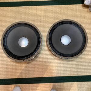 スピーカー　JBL D130 38ｃｍフルレンジスピーカー2台セット　良品　動作確認済み　純正ネジ、ナット16セット付き