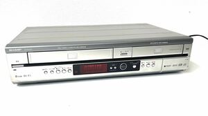 ○ SHARP DV-RW190 シャープ ビデオ一体型DVDレコーダー 家電 映像機器 シルバーカラー ジャンク 2005年製