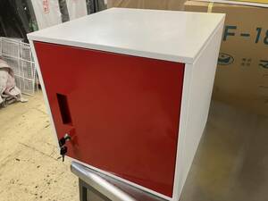 キューブBOX鍵付ロッカー キューブボックス 扉付き スチール製 JAC-04 赤色 380×385×382 ロッカー オフィス 事務所 家庭用 103553