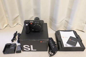 LEICA SL2 ボディ　ライカ　デジタルカメラ美品　　本体　純正バッテリー