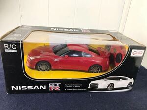 レーシングカー Nissan GTR 1/24ラジコン