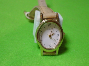 珍品　デザイン　CITIZEN　VAGARY　女性用腕時計　楕円型