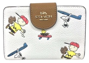 未使用 コーチ 財布 COACH ピーナッツ コラボ スヌーピー プリント 二つ折り PEANUTS C4899 【中古】