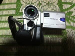 SONY DCR-PC101 デジタルビデオカメラ miniDV 本体のみ ジャンク品