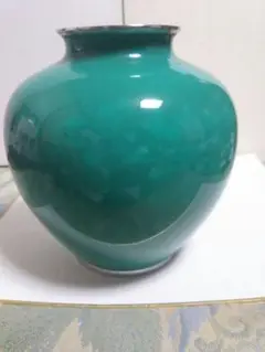 七宝焼の花瓶です